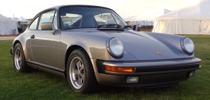 Imagine your car here. Photo of gray Porsche 911